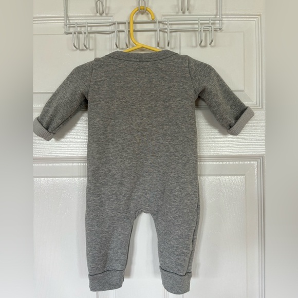 Baby gap winter romper 0-3m - Picture 3 of 4